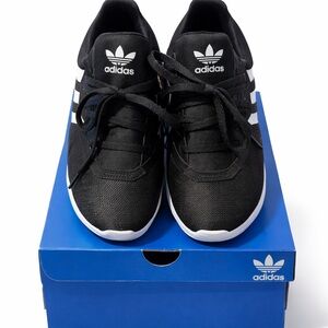 NWT* Kids Adidas Flex Sneakers